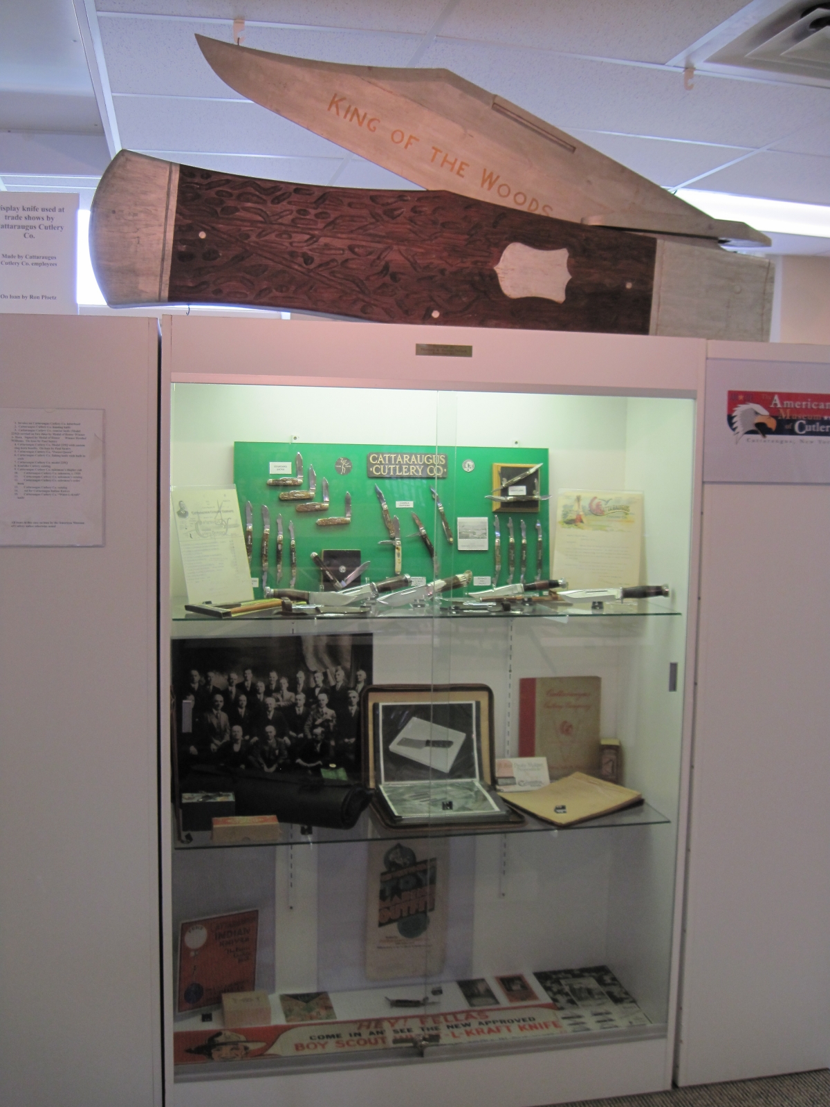 King of the Woods, Cattaraugus Cutlery Company display